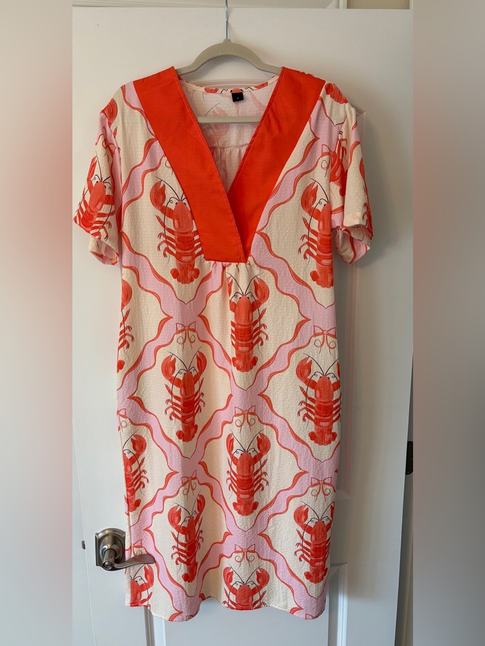 Womens Pink & Orange red Lobster Print V-Neck midi Dress. Size Medium. New
$20